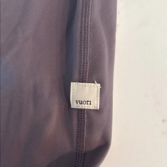 Vuori Light Purple Daily Leggings - Picture 2 of 3